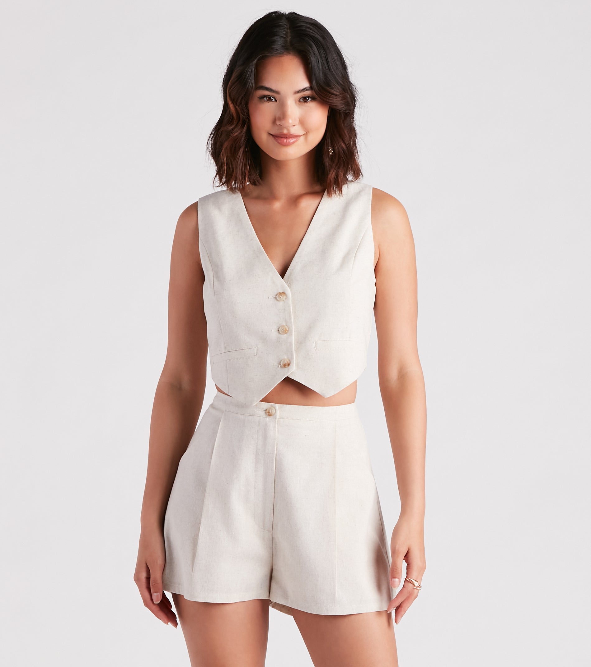 Casual And Chic Cropped Linen Vest